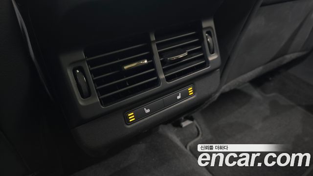 Land Rover Range Rover Evoque 2024 — photo 20