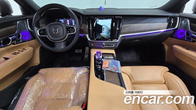 Volvo V90 2022 — photo 10