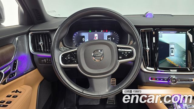 Volvo V90 2022 — photo 18