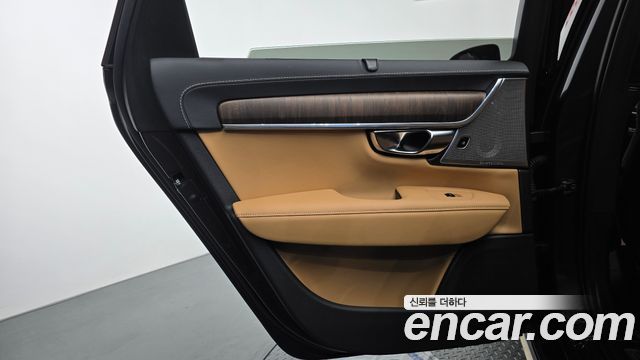 Volvo V90 2022 — photo 15