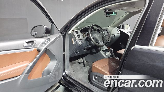 Volkswagen Tiguan 2015 — photo 10