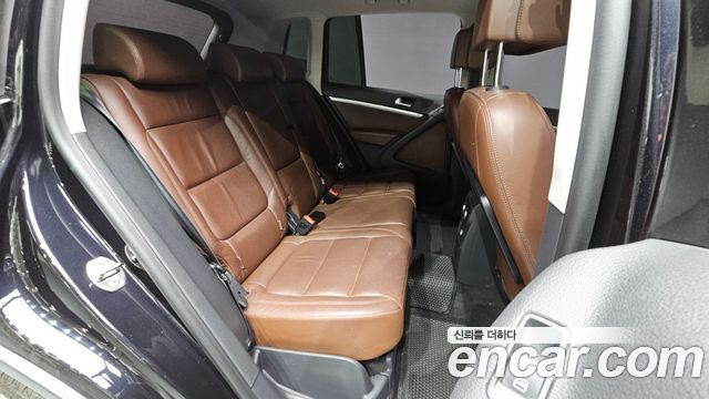 Volkswagen Tiguan 2015 — photo 11