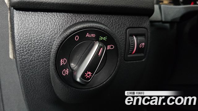 Volkswagen Tiguan 2015 — photo 18