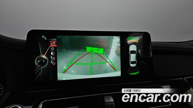 BMW 7-Series 2013 — photo 22