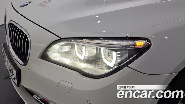 BMW 7-Series 2013 — photo 8