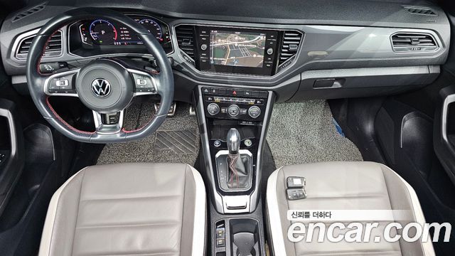 Volkswagen T-Roc 2022 — photo 7