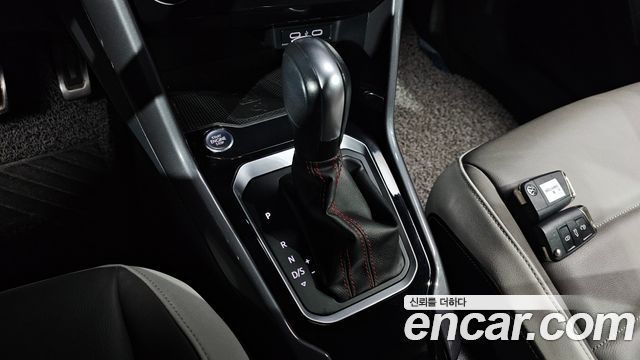 Volkswagen T-Roc 2022 — photo 9