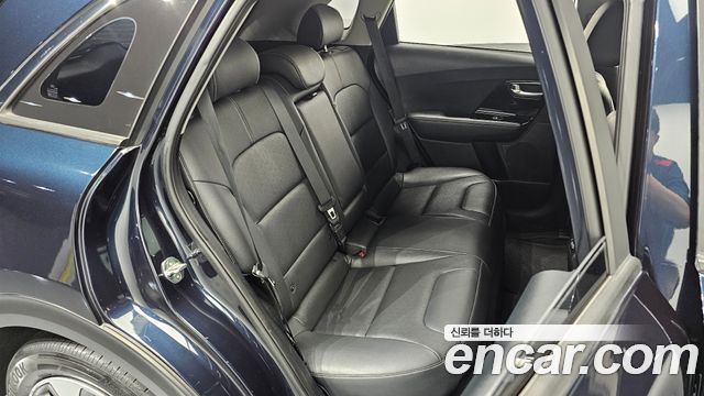 Kia Niro 2017 — photo 17