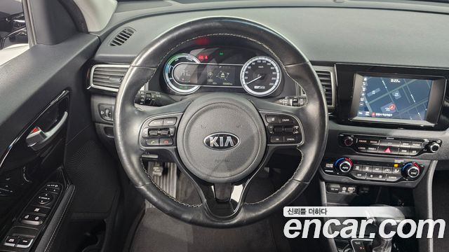 Kia Niro 2017 — photo 19