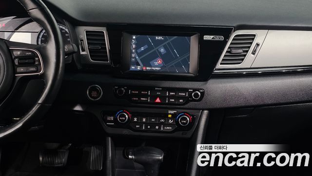 Kia Niro 2017 — photo 20