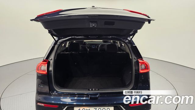 Kia Niro 2017 — photo 26