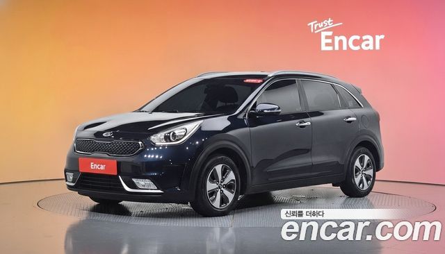Kia Niro 2017 — photo 1