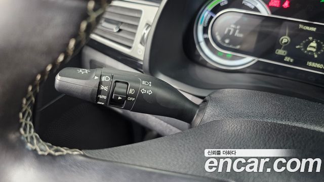 Kia Niro 2017 — photo 29