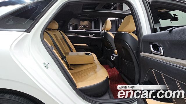 Kia K5 2021 — photo 18