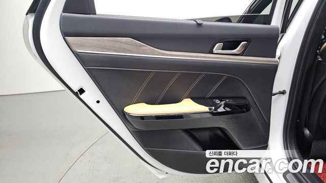Kia K5 2021 — photo 15