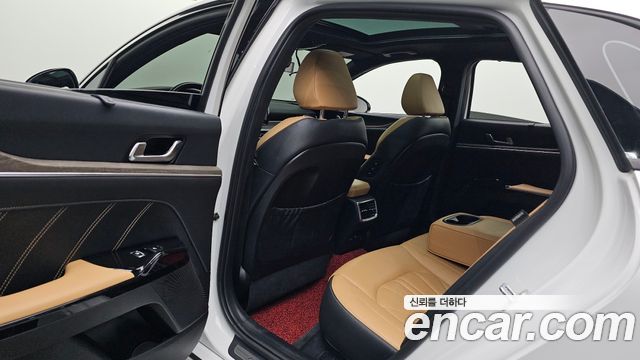 Kia K5 2021 — photo 16
