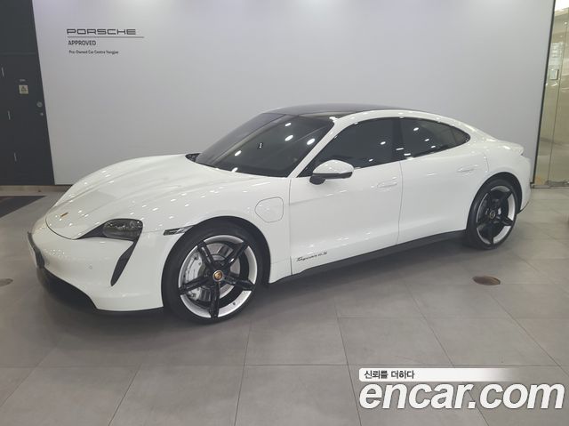 Porsche Taycan 2021 — photo 1