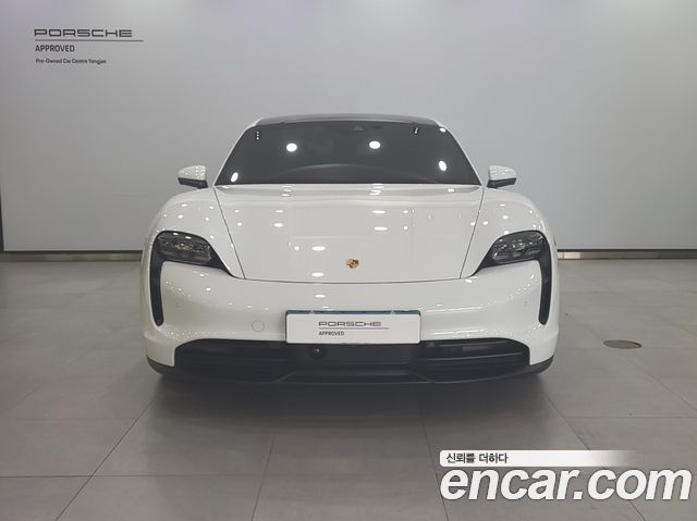 Porsche Taycan 2021 — photo 3