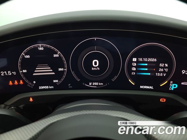 Porsche Taycan 2021 — photo 8