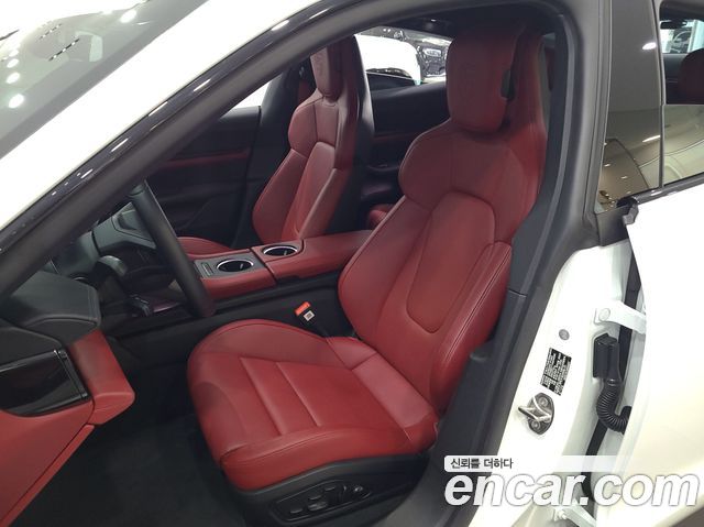 Porsche Taycan 2021 — photo 10