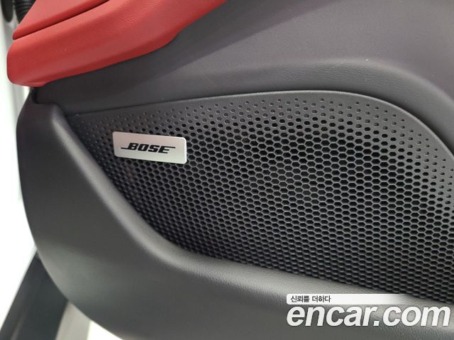 Porsche Taycan 2021 — photo 19