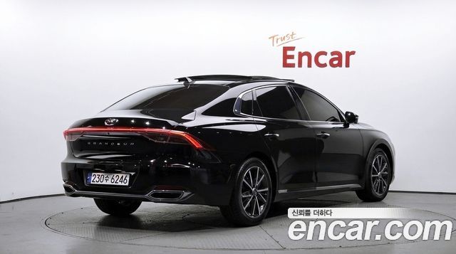 Hyundai Grandeur 2023 — photo 2