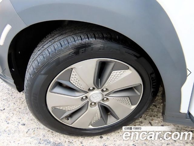 Hyundai Kona 2019 — photo 18