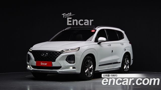 Hyundai Santafe 2019 — photo 1