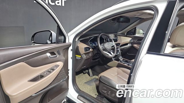 Hyundai Santafe 2019 — photo 13