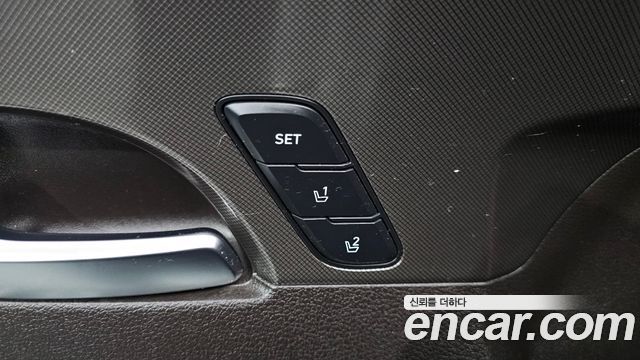 Hyundai Santafe 2019 — photo 22