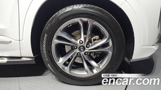 Hyundai Santafe 2019 — photo 7
