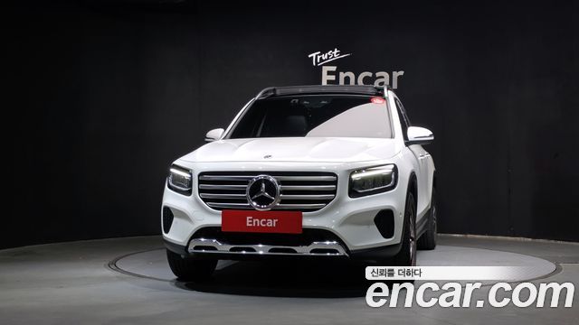 Mercedes-Benz GLB-Class 2024 — photo 3