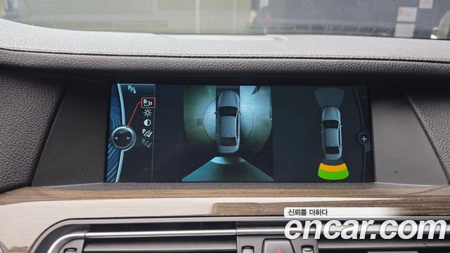 BMW 7-Series 2010 — photo 15