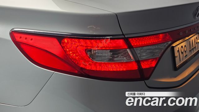 Hyundai Grandeur 2014 — photo 9