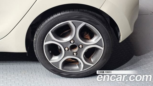 Kia morning 2013 — photo 7