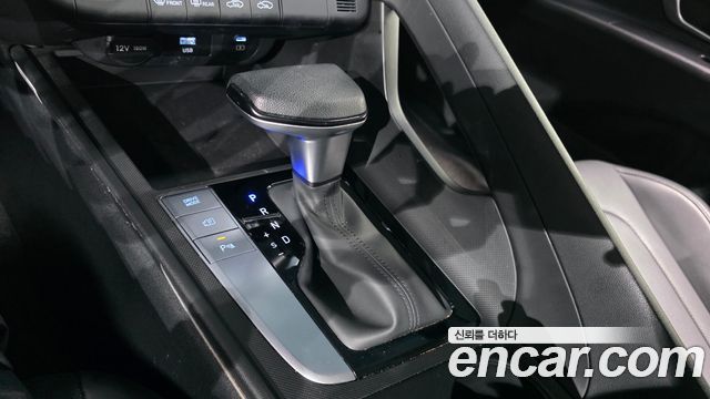Hyundai AVANTE 2025 — photo 12