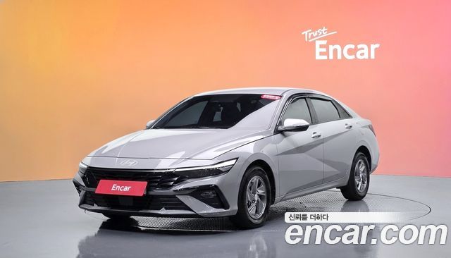 Hyundai AVANTE 2025 — photo 1