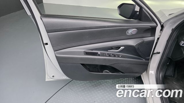 Hyundai AVANTE 2025 — photo 14