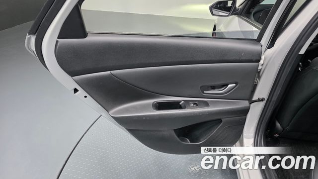Hyundai AVANTE 2025 — photo 15