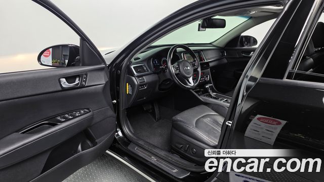 Kia K5 2016 — photo 10