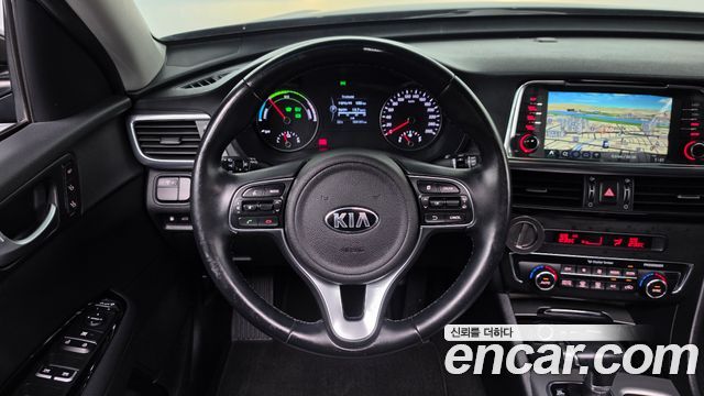 Kia K5 2016 — photo 12