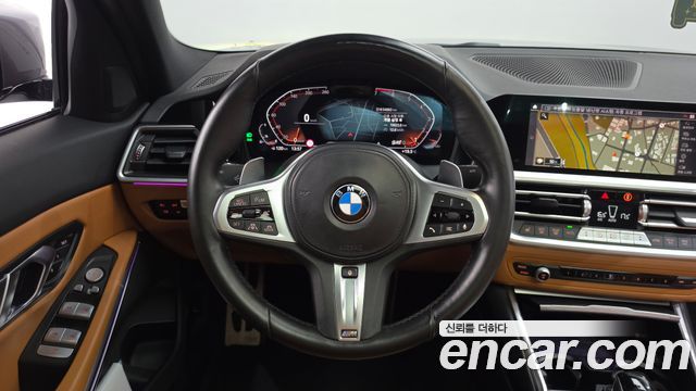 BMW 3-Series 2022 — photo 18