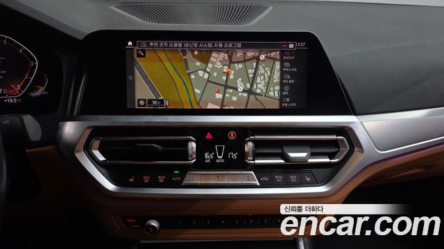 BMW 3-Series 2022 — photo 19