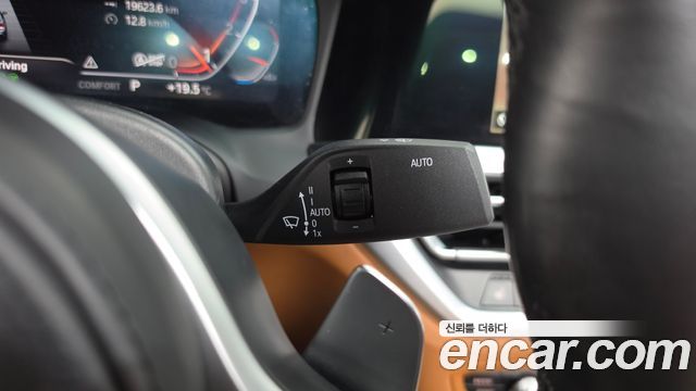 BMW 3-Series 2022 — photo 26