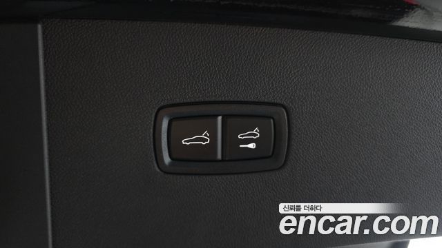 Porsche Cayenne 2023 — photo 26