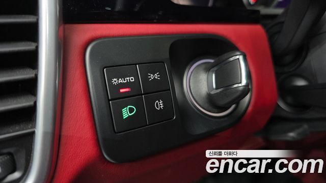 Porsche Cayenne 2023 — photo 27