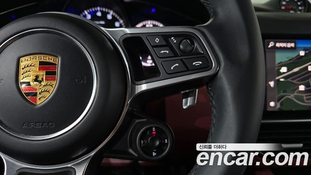 Porsche Cayenne 2023 — photo 32