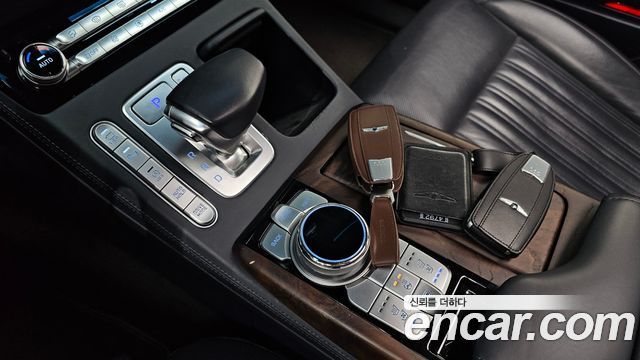 Genesis G90 2019 — photo 9