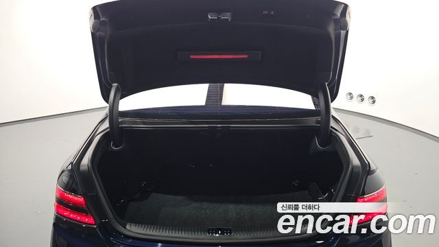 Genesis G90 2019 — photo 20