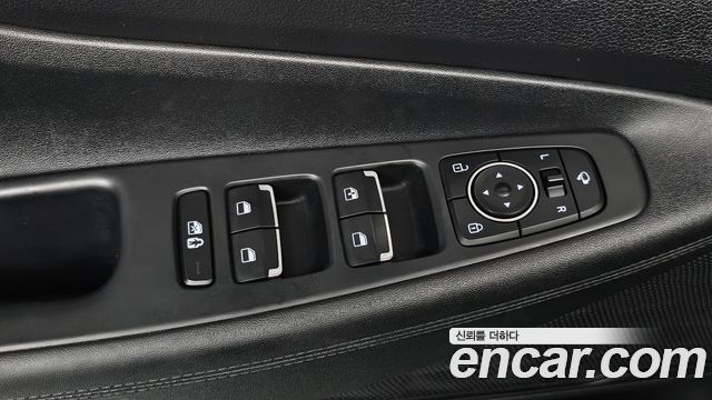 Hyundai Santafe 2023 — photo 12
